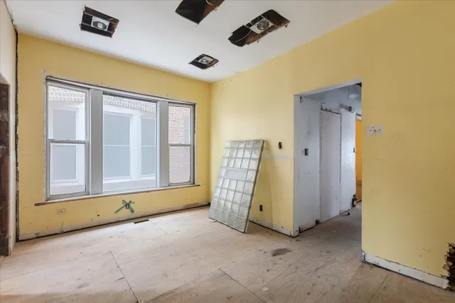 $299,000 | 6351 South Drexel Avenue, Chicago, IL 60637