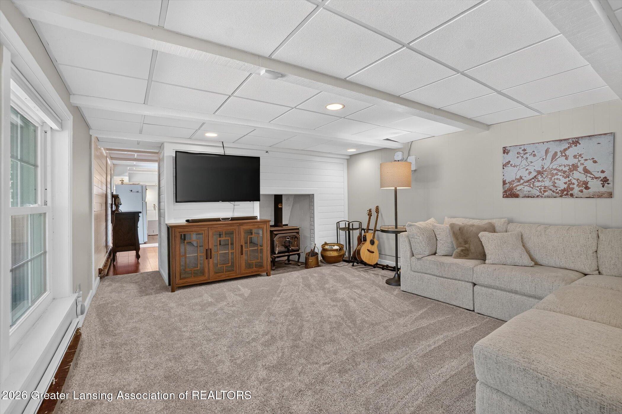 4426 Barton Road Lansing, MI 48917 - Photo 33 of 72 43-4426-Barton-Rd-Windowstill-Photograph