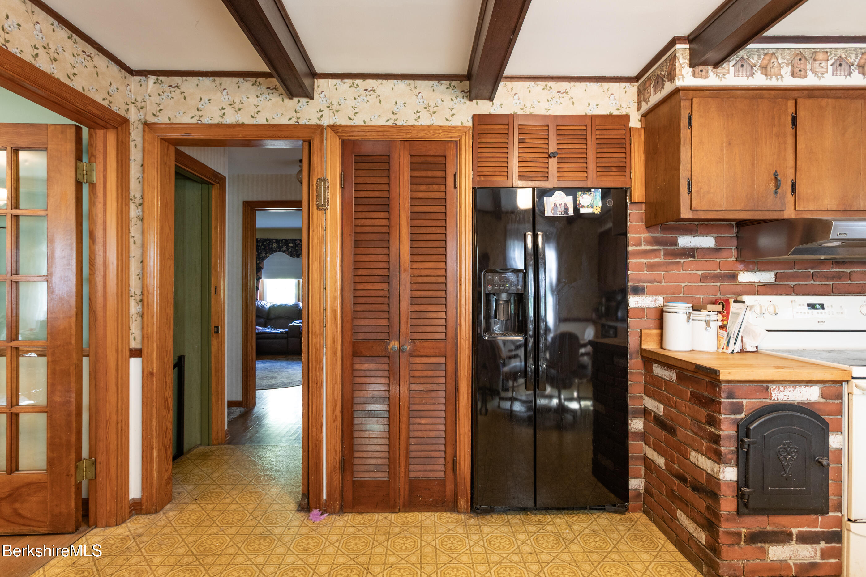 17 Morningside Avenue Adams, MA 01220 - Photo 15 of 39 Kitchen