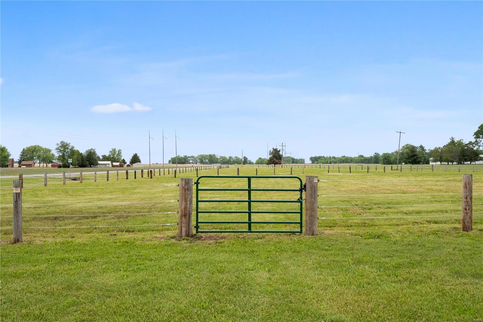 4936 State Rte 4 Mascoutah, IL 62258 - Photo 21 of 30