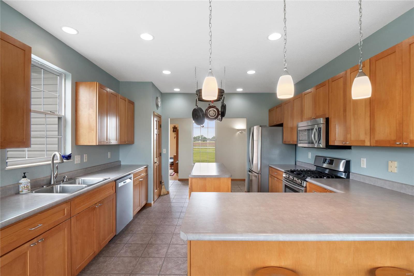 4936 State Rte 4 Mascoutah, IL 62258 - Photo 3 of 30