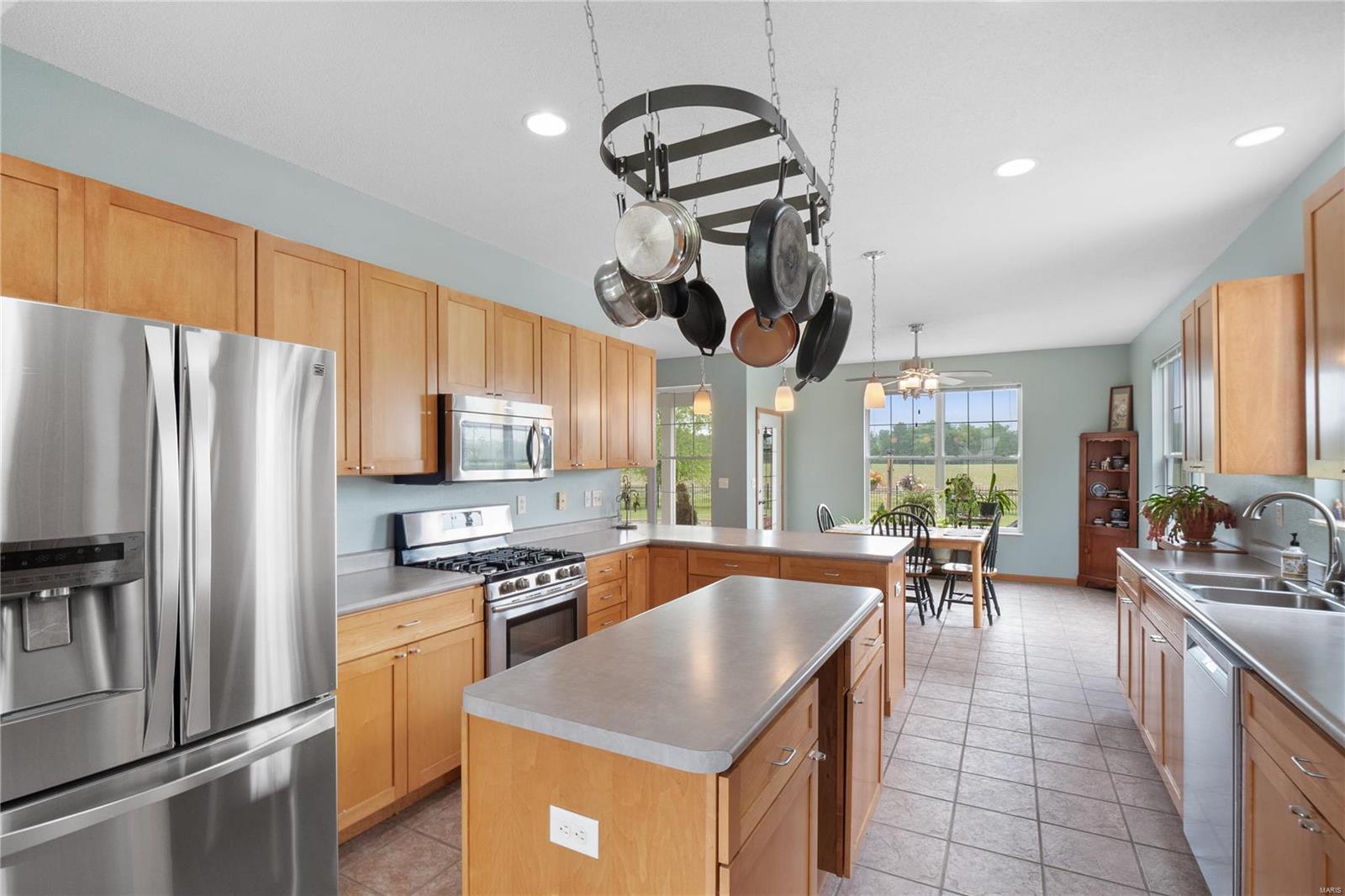 4936 State Rte 4 Mascoutah, IL 62258 - Photo 5 of 30