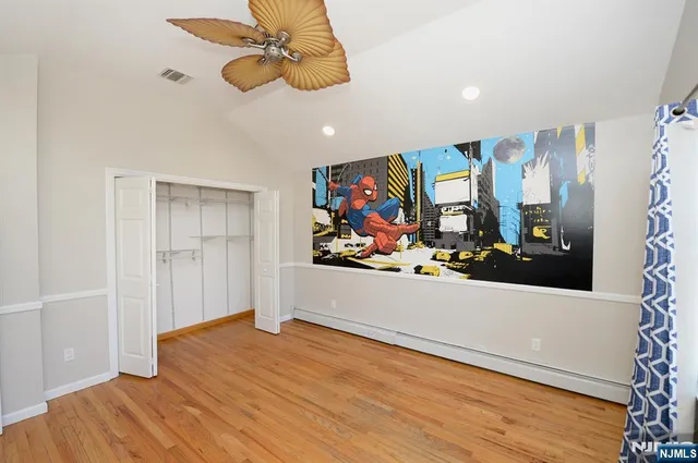 walk in closet with window