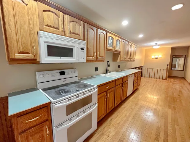 $329,950 | 5309 Portsmouth Way, Madison, WI 53714