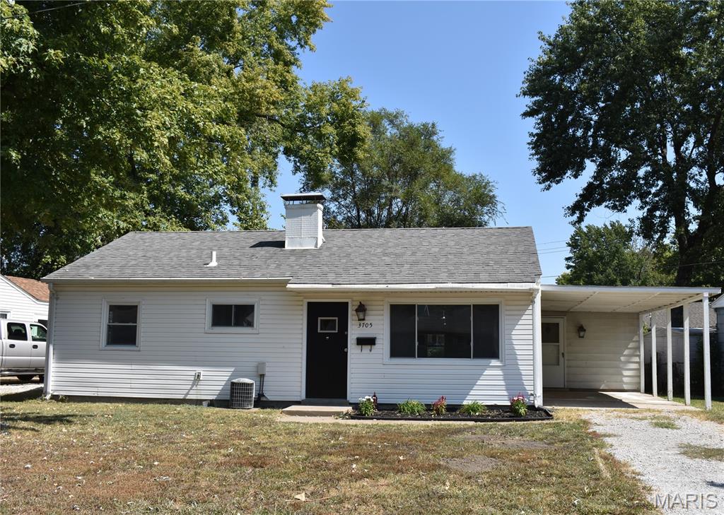 3705 Little Flower Lane Belleville, IL 62226 - Photo 1 of 22