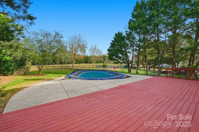 a view of a tennis court