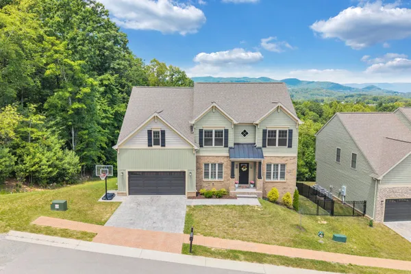 $735,000 | 6880 Linn Cove Court, Roanoke, VA 24018
