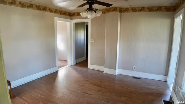 $25,000 | 202 South 1st Street, Easton, IL 62633