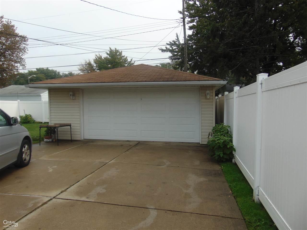 25528 Rubin Road Warren, MI 48089 - Photo 13 of 29