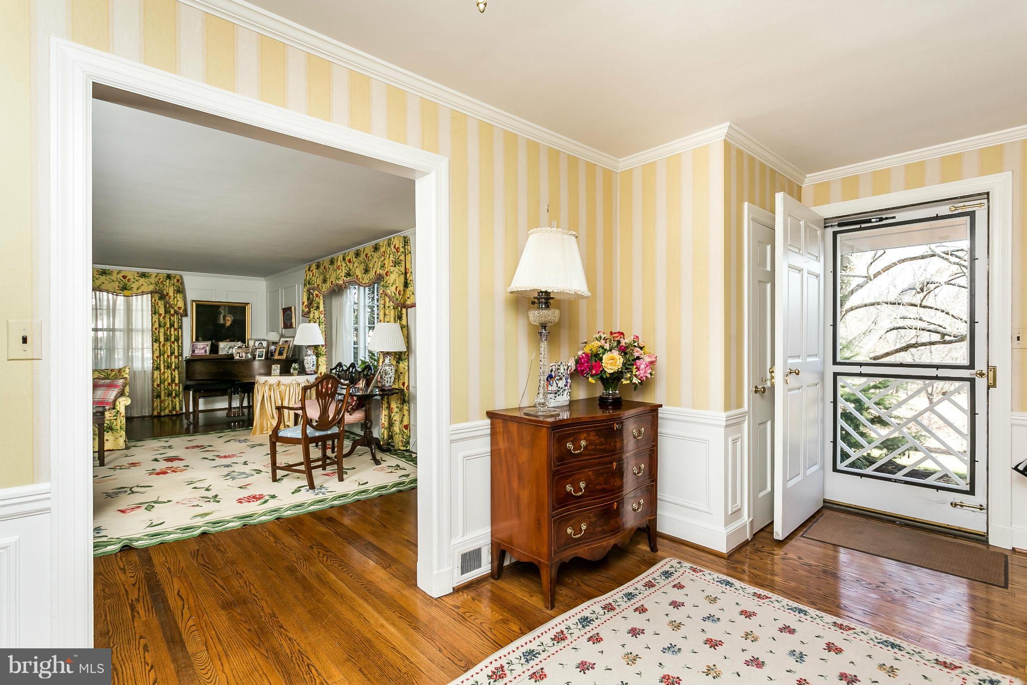 1708 Circle Road Baltimore, MD 21204 - Photo 2 of 30 Interior (General)