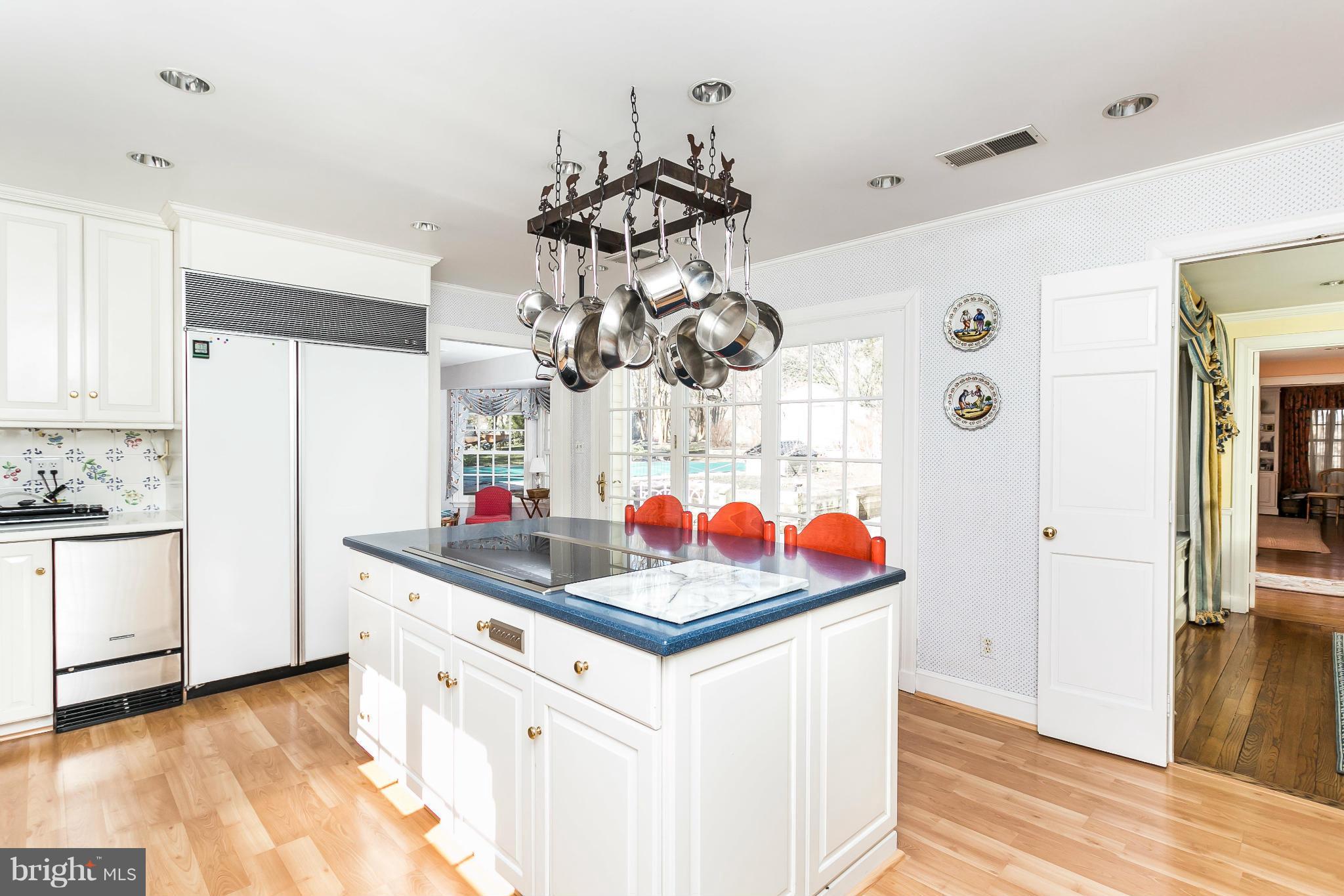 1708 Circle Road Baltimore, MD 21204 - Photo 11 of 30 Kitchen