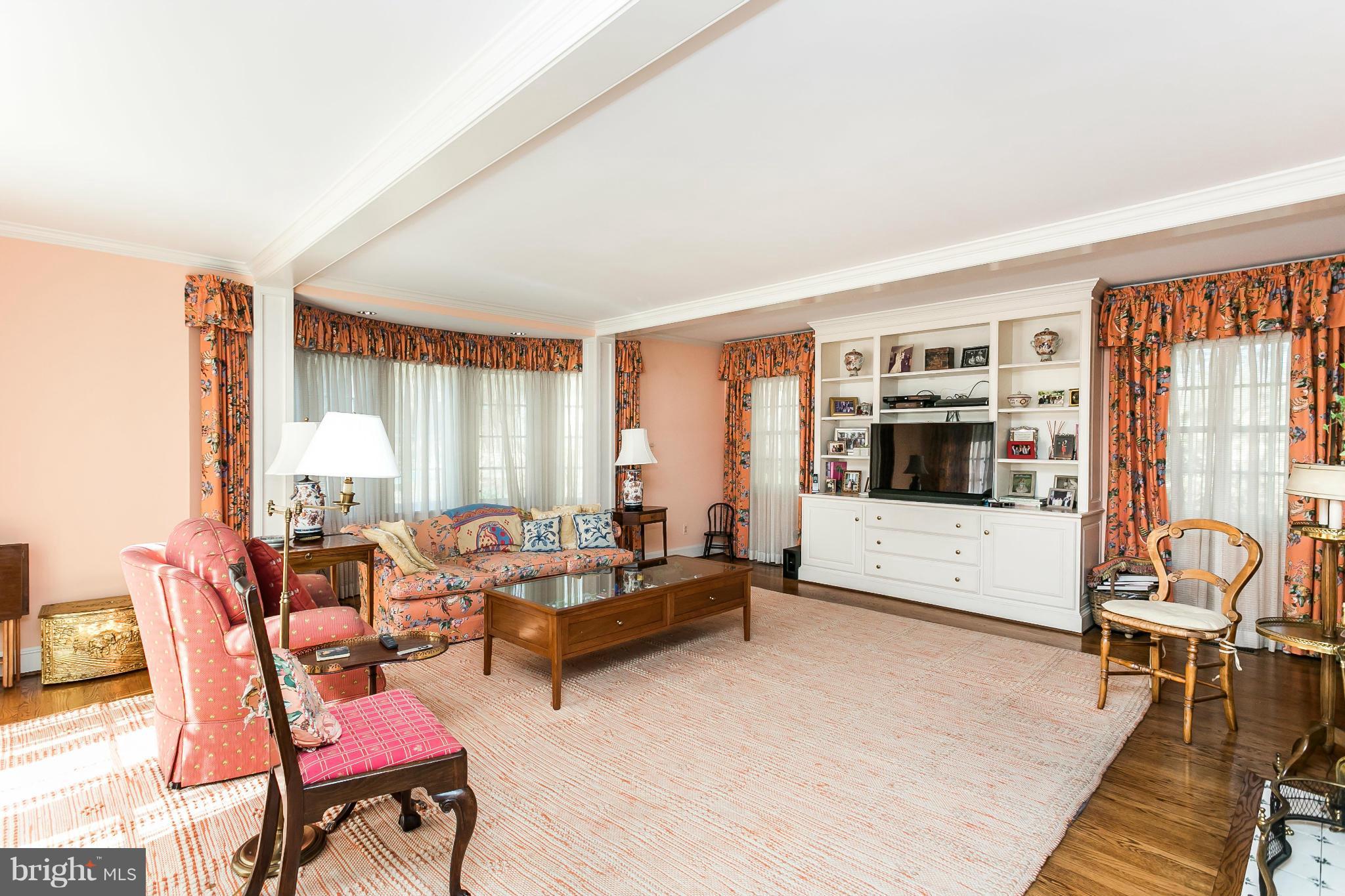 1708 Circle Road Baltimore, MD 21204 - Photo 6 of 30 Family Room