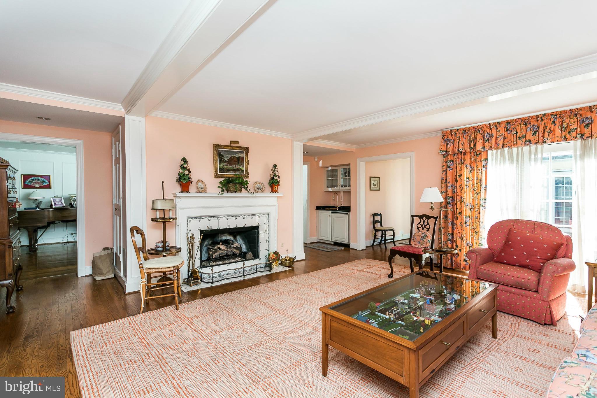 1708 Circle Road Baltimore, MD 21204 - Photo 7 of 30 Family Room