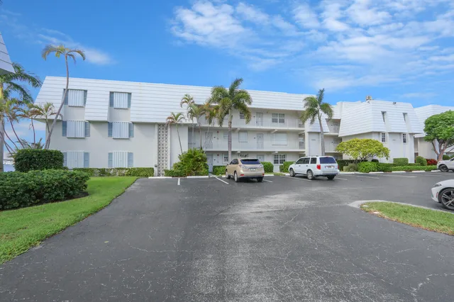 $4,200 | 1025 Sugar Sands Boulevard, Unit 159, Singer Island, FL 33404