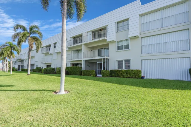 $4,200 | 1025 Sugar Sands Boulevard, Unit 159, Singer Island, FL 33404