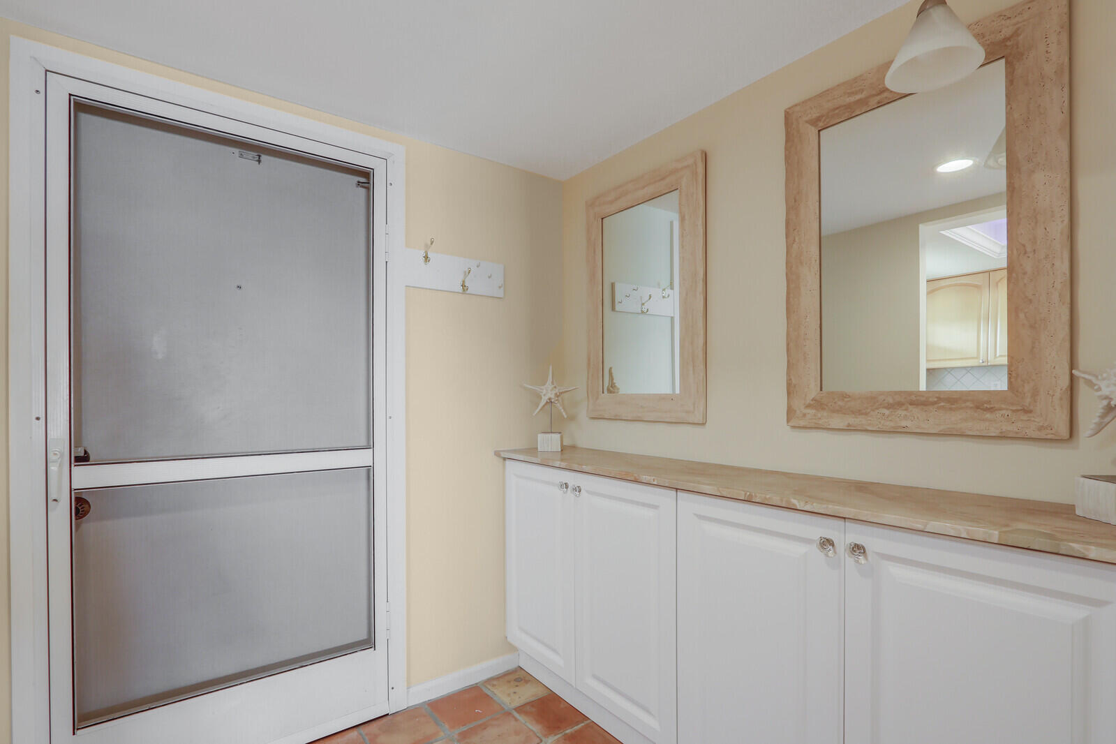 1025 Sugar Sands Boulevard, Unit 159 Singer Island, FL 33404 - Photo 4 of 33 03_Image3_mls