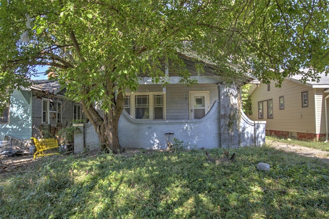 2112 East William Street Decatur, IL 62521 - Photo 1 of 7 Gallery Image 1