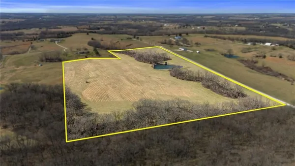 $515,000 | 9881 Northwest 365th Road, Stewartsville, MO 64490