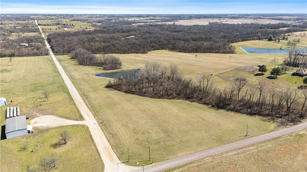 9881 Northwest 356th Street Stewartsville, MO 64490 - Photo 6 of 15