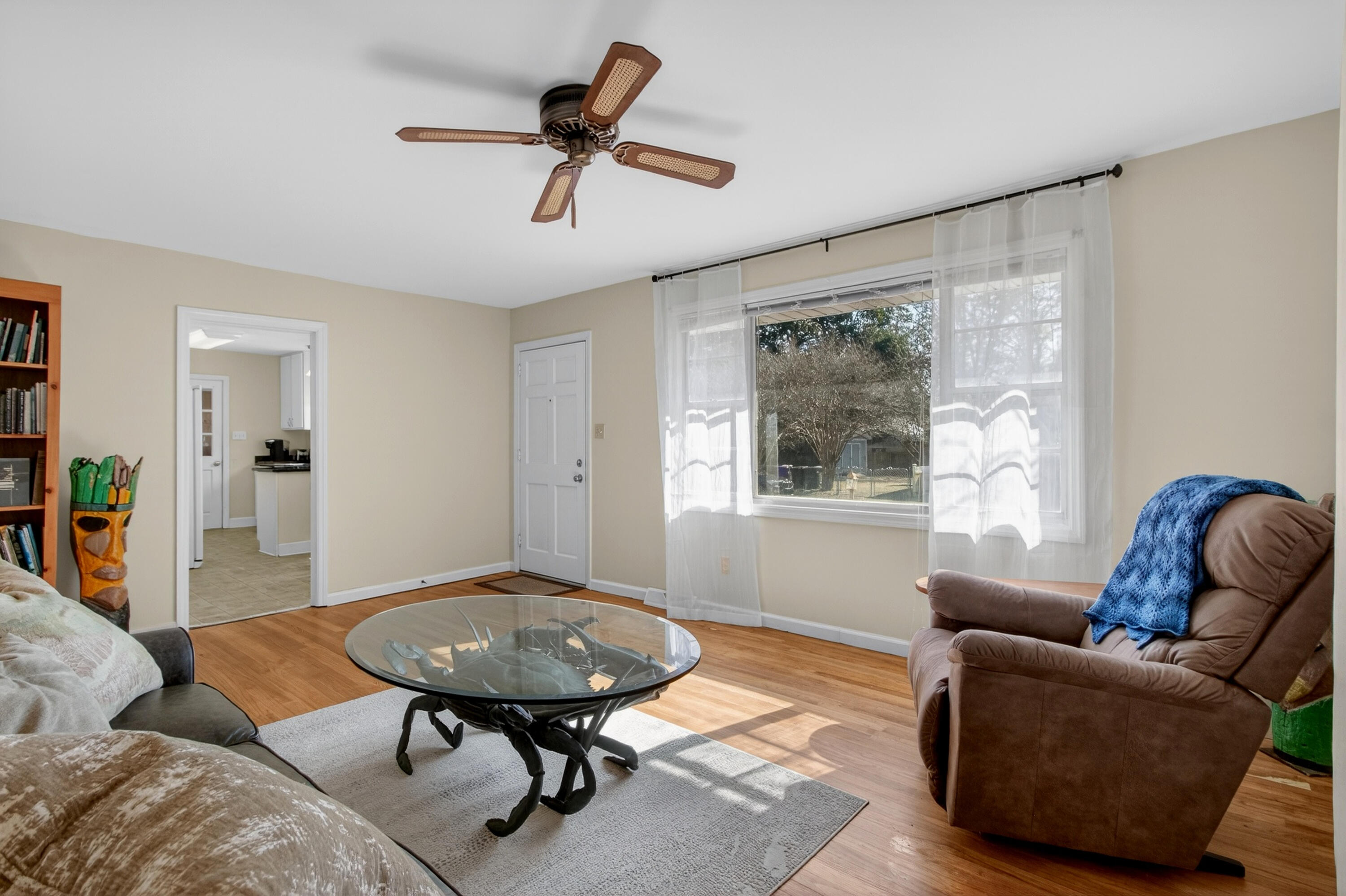 822 Rogers Lane Mount Pleasant, SC 29464 - Photo 8 of 27 10