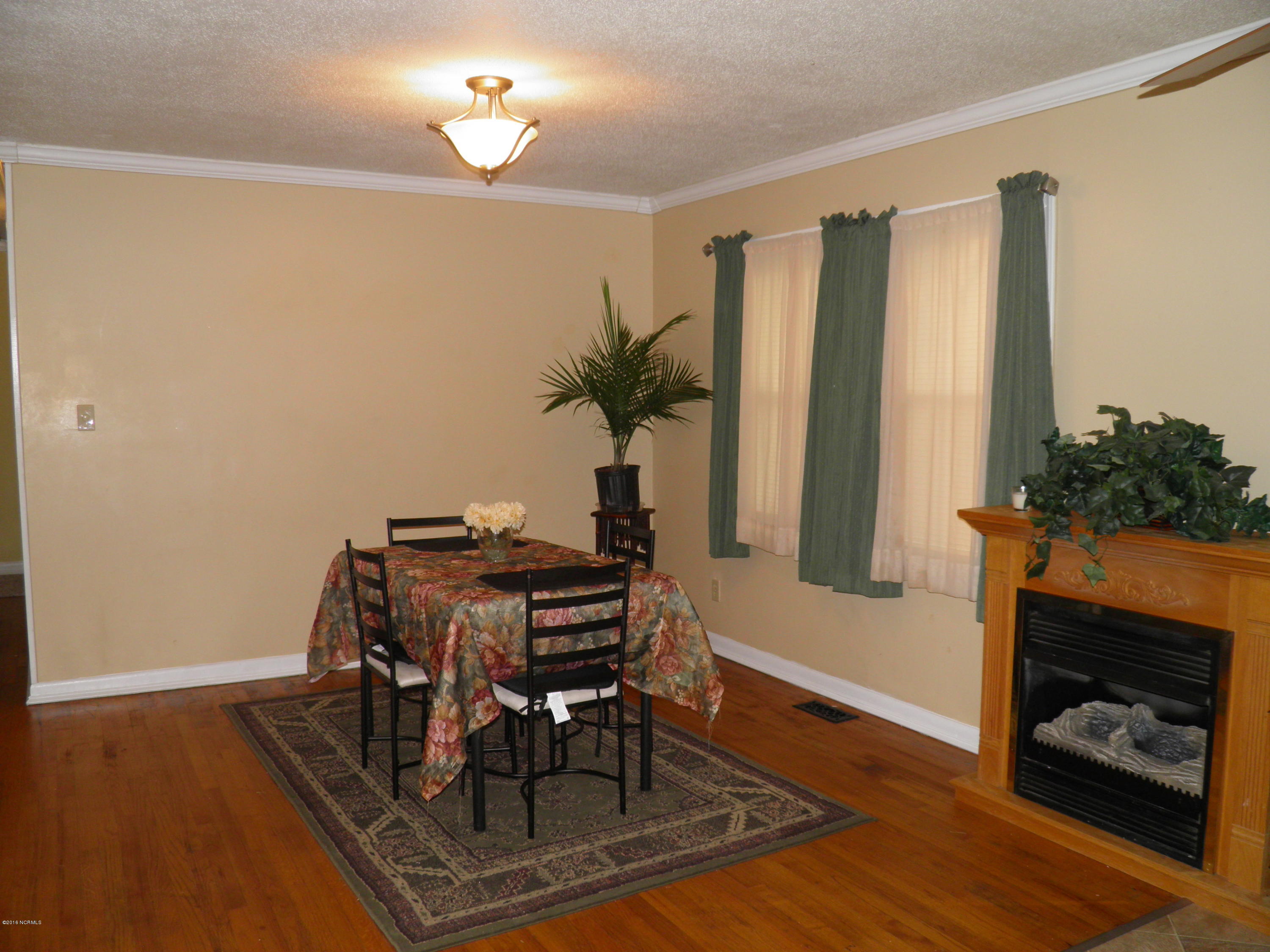 218 Belltown Road Havelock, NC 28532 - Photo 14 of 29 P9080245