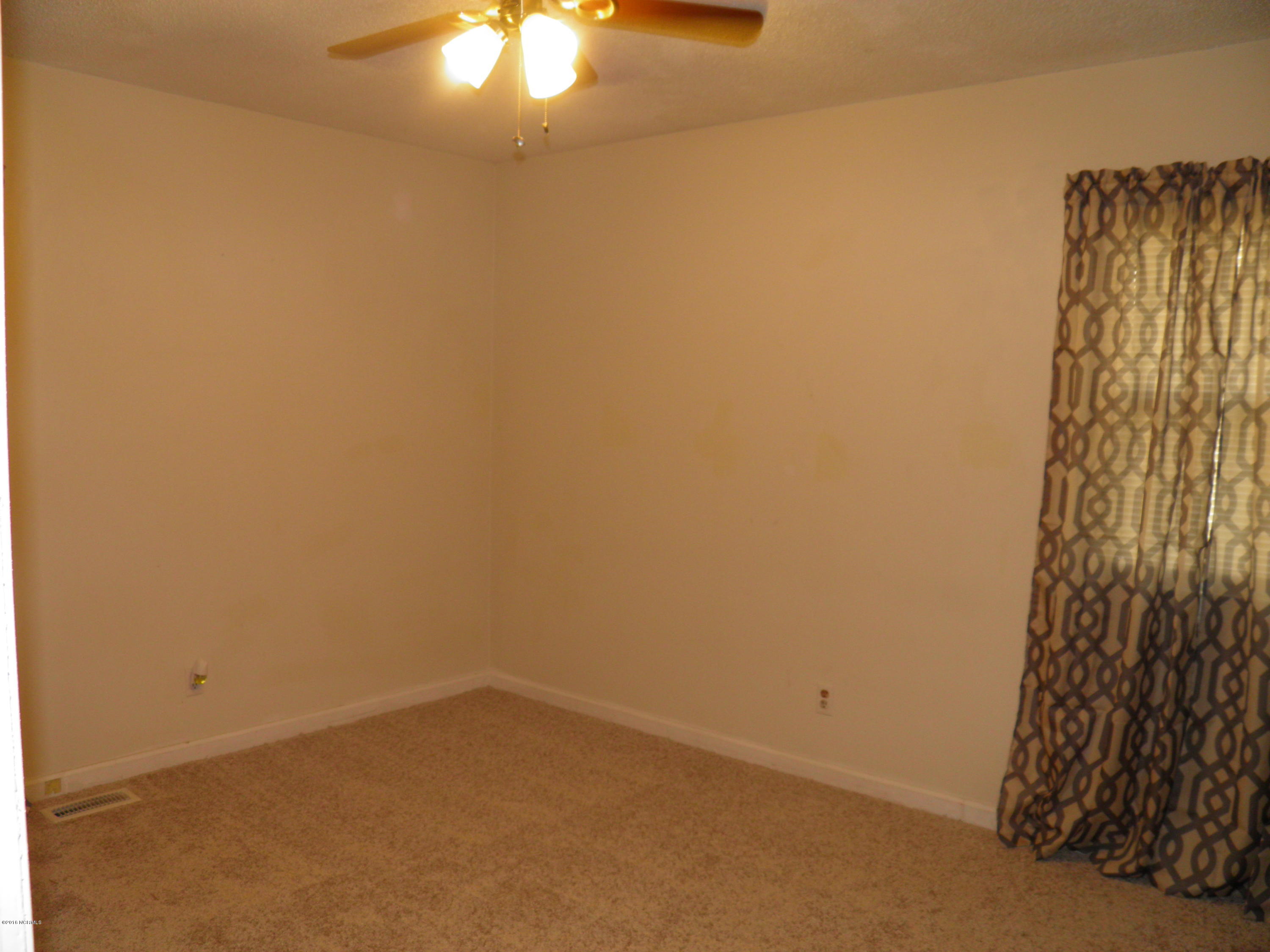 218 Belltown Road Havelock, NC 28532 - Photo 19 of 29 P9080234