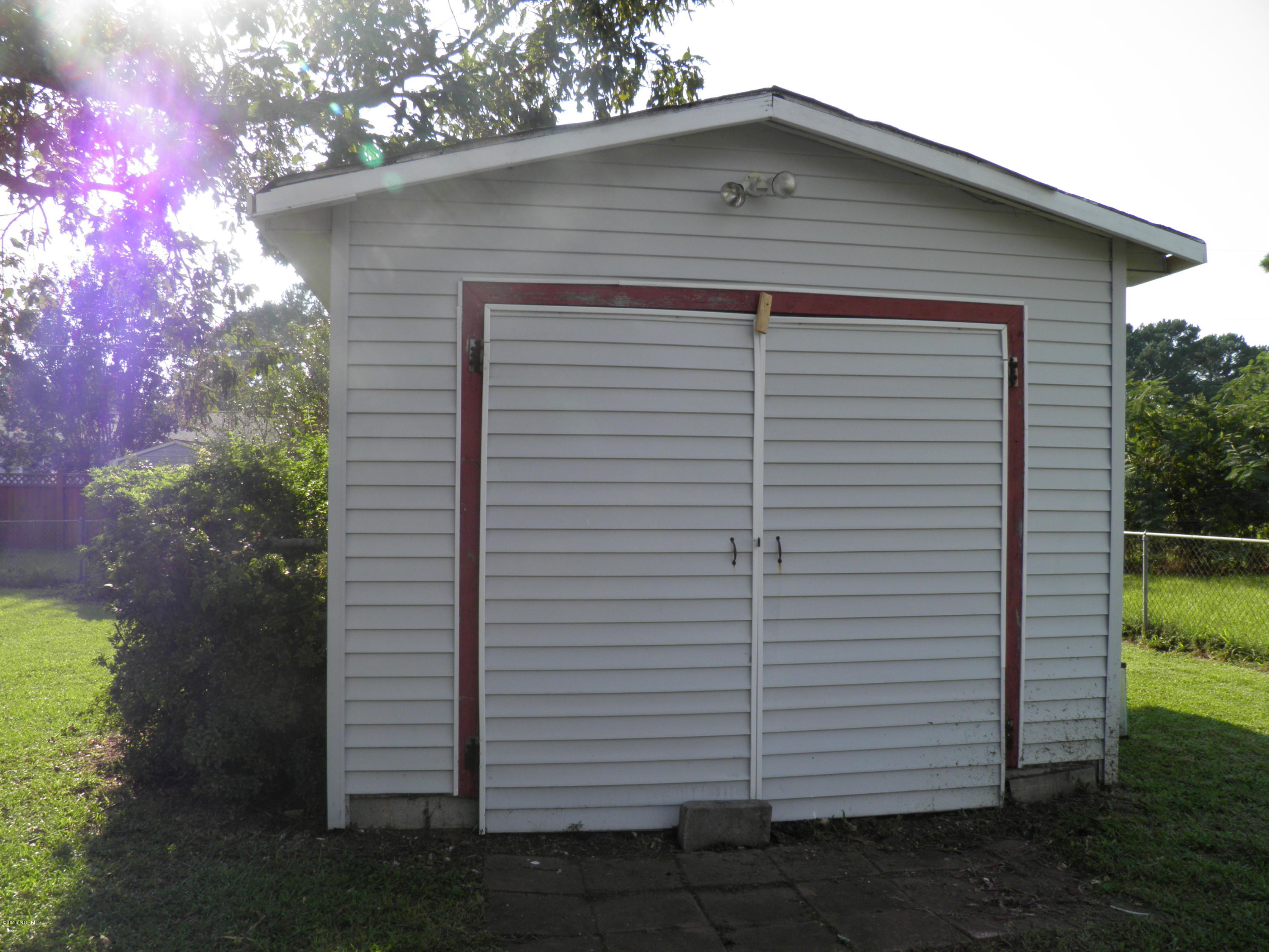 218 Belltown Road Havelock, NC 28532 - Photo 25 of 29 Wired workshop