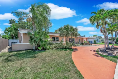 $1,490,000 | 1870 Northeast 197th Terrace, Miami, FL 33179