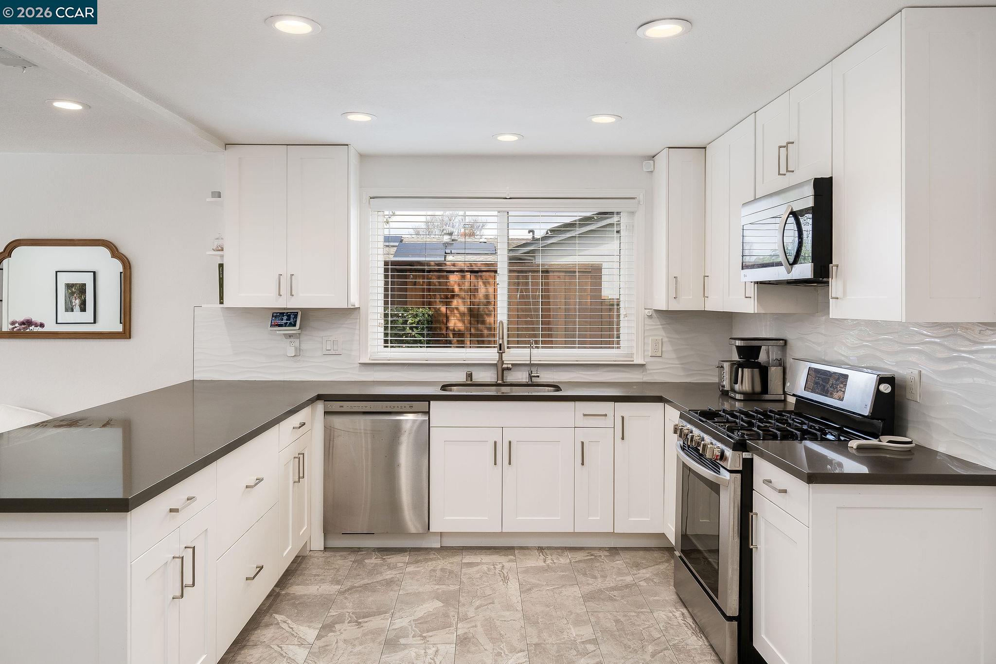 9695 Ashby Way San Ramon, CA 94583 - Photo 8 of 21