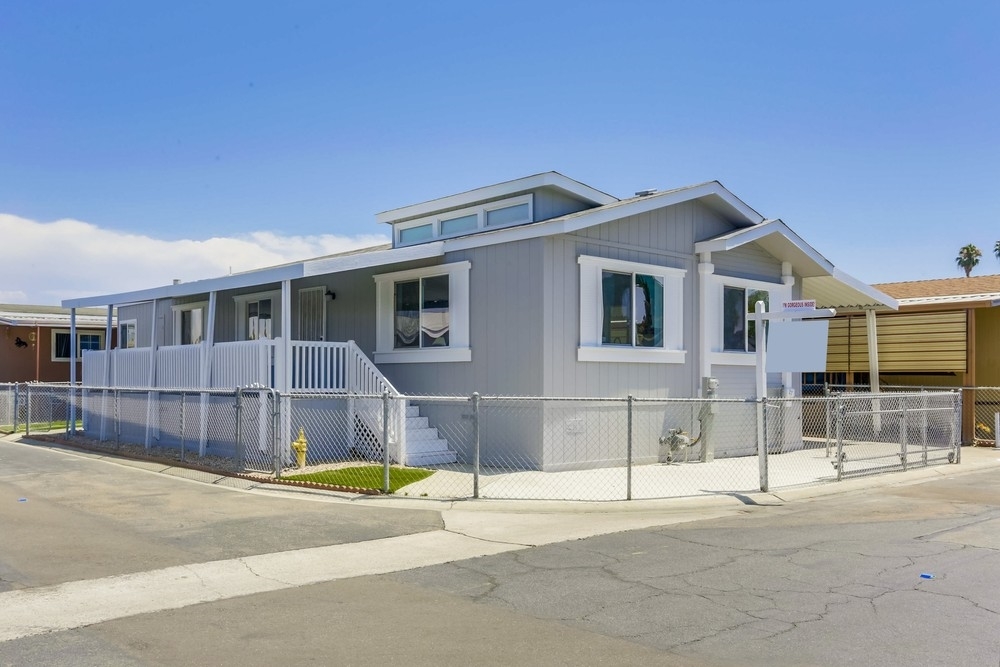 4660 North River Road, Unit 27 Oceanside, CA 92057 - Photo 1 of 25 Gallery Image 1