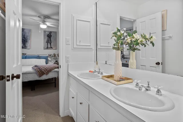 $799,000 | 4211 North Honeysuckle Lane, Jackson, MS 39211