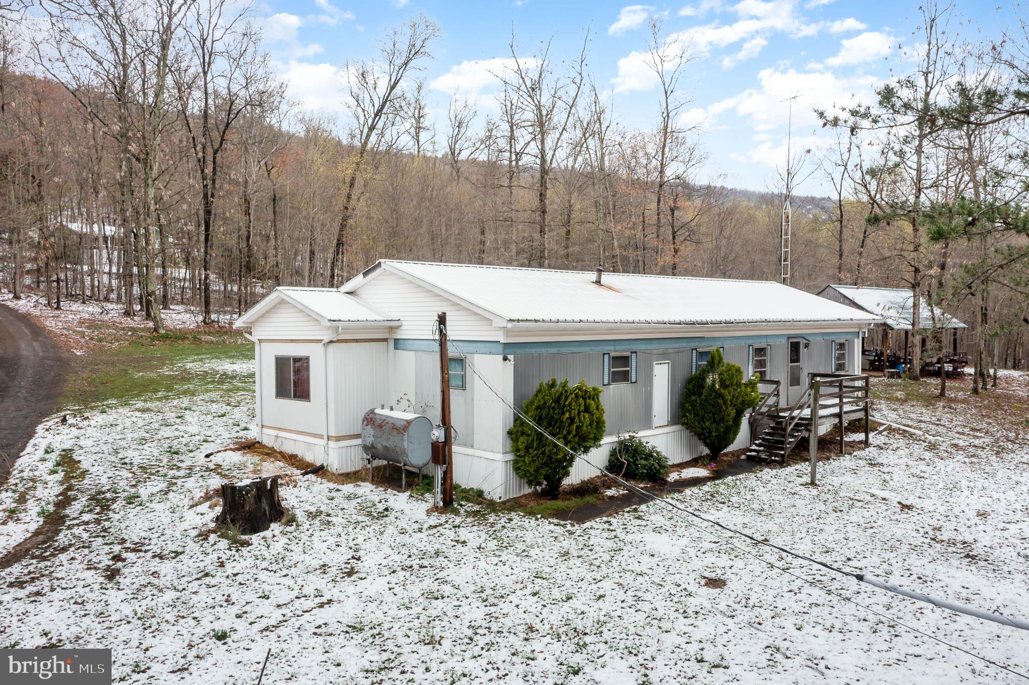 622 Mountain Road Liverpool, PA 17045 - Photo 3 of 16 Gallery Image 3