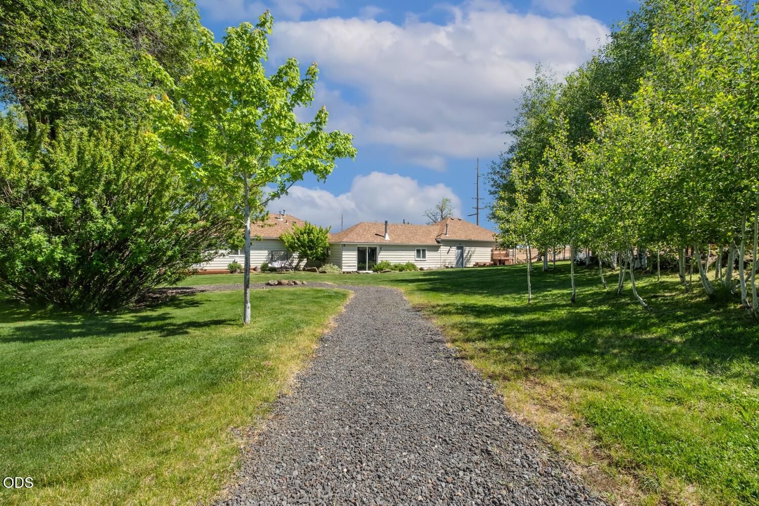 21589 Bear Creek Road Bend, OR 97701 - Photo 45 of 58