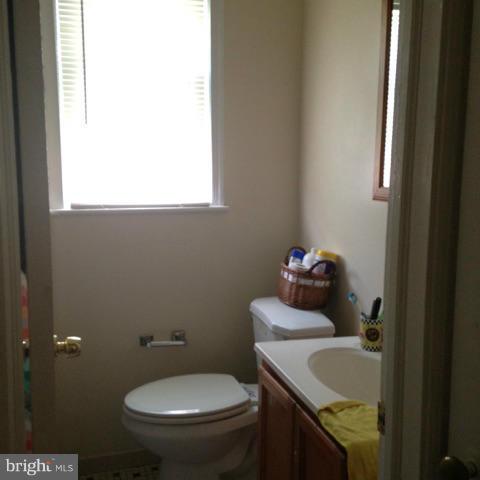 1512 Hanby Street Silver Spring, MD 20902 - Photo 11 of 12 Bath