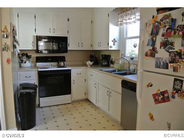 2703 West City Point Road Hopewell, VA 23860 - Photo 7 of 21 Gallery Image 7