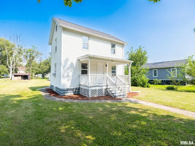 $154,990 | 307 South Hickory Street, Wenona, IL 61377