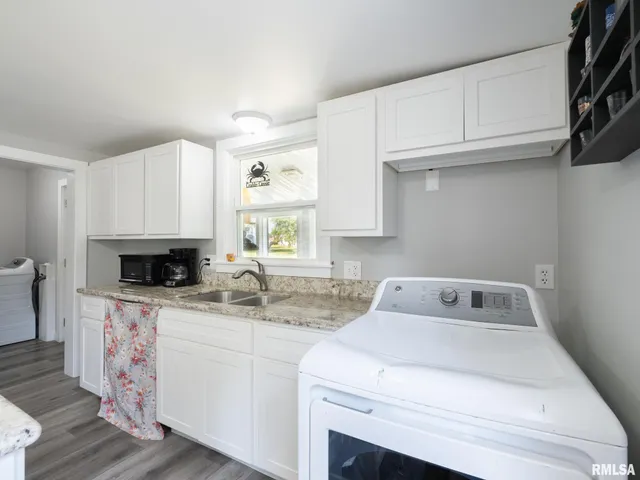 $154,990 | 307 South Hickory Street, Wenona, IL 61377