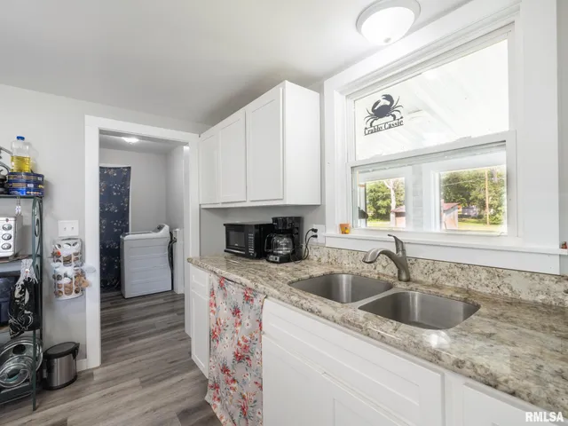 $154,990 | 307 South Hickory Street, Wenona, IL 61377