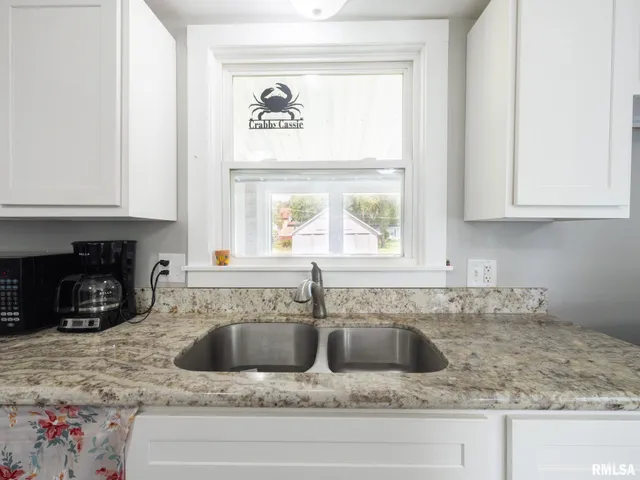 $154,990 | 307 South Hickory Street, Wenona, IL 61377