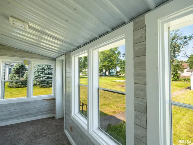 $154,990 | 307 South Hickory Street, Wenona, IL 61377