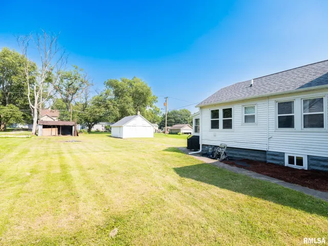 $154,990 | 307 South Hickory Street, Wenona, IL 61377