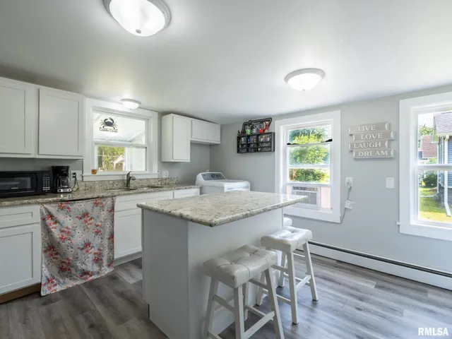 $154,990 | 307 South Hickory Street, Wenona, IL 61377