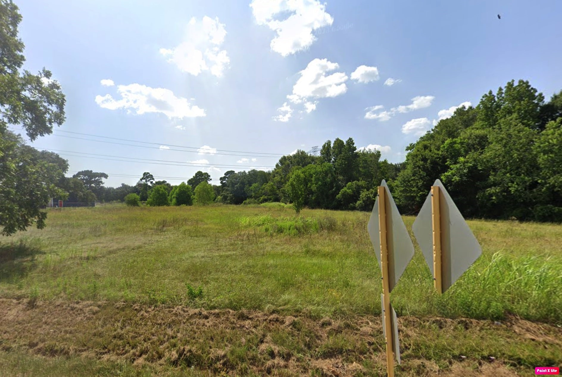 1323 East Hufsmith Road Tomball, TX 77375 - Photo 2 of 3