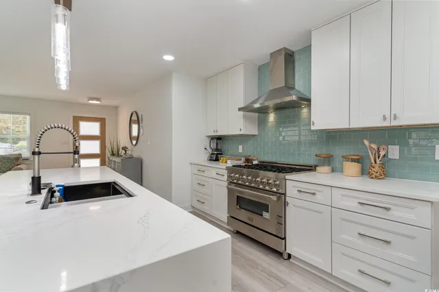 $799,900 | 5811 Sumter Drive, Myrtle Beach, SC 29577