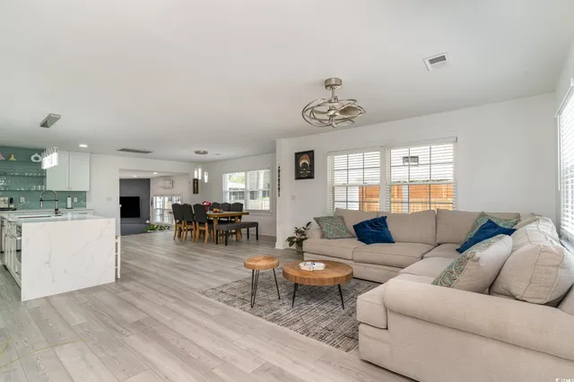 $799,900 | 5811 Sumter Drive, Myrtle Beach, SC 29577