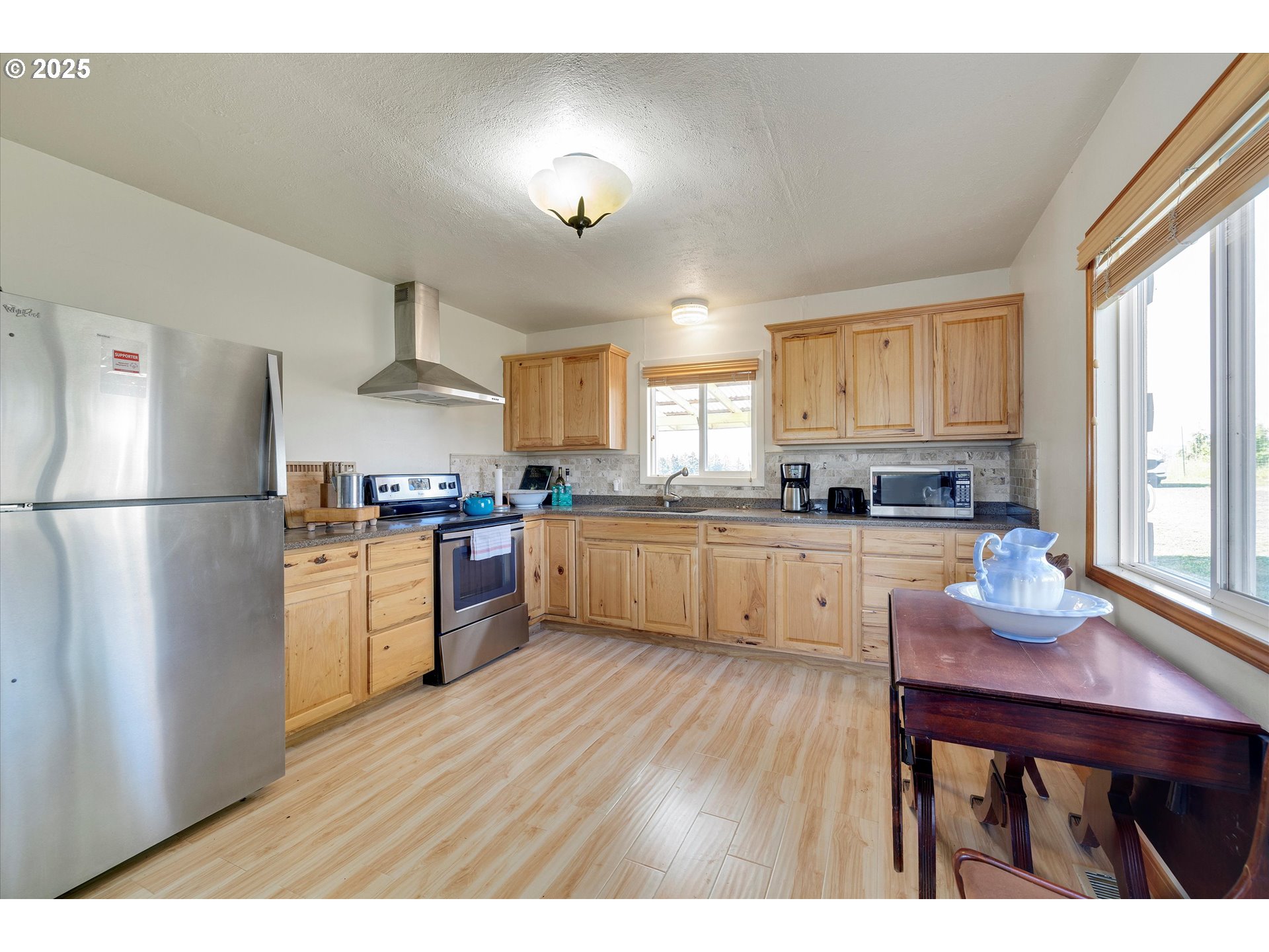 9030 Northwest Pike Road Yamhill, OR 97148 - Photo 13 of 48 Kitchen/Dining Room