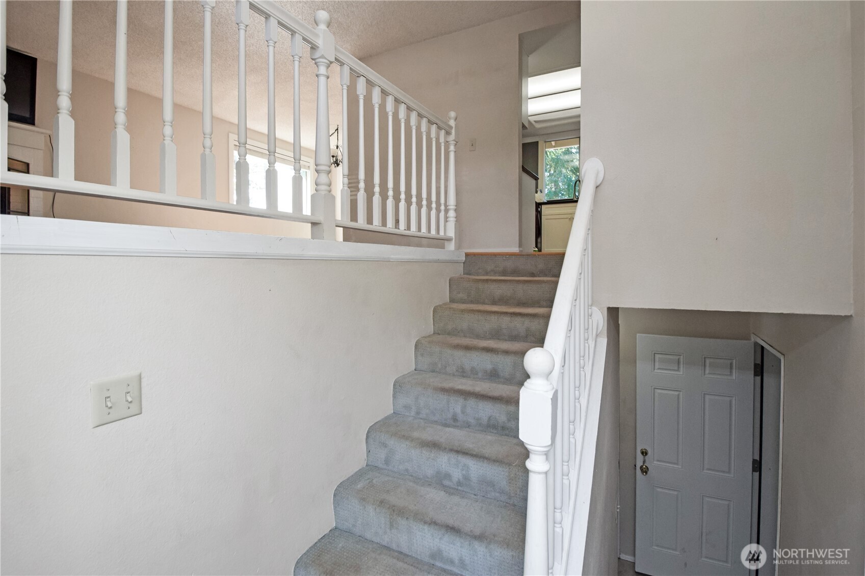 308 Point Fosdick Place Northwest Gig Harbor, WA 98335 - Photo 27 of 35 a view of an entryway with staircase