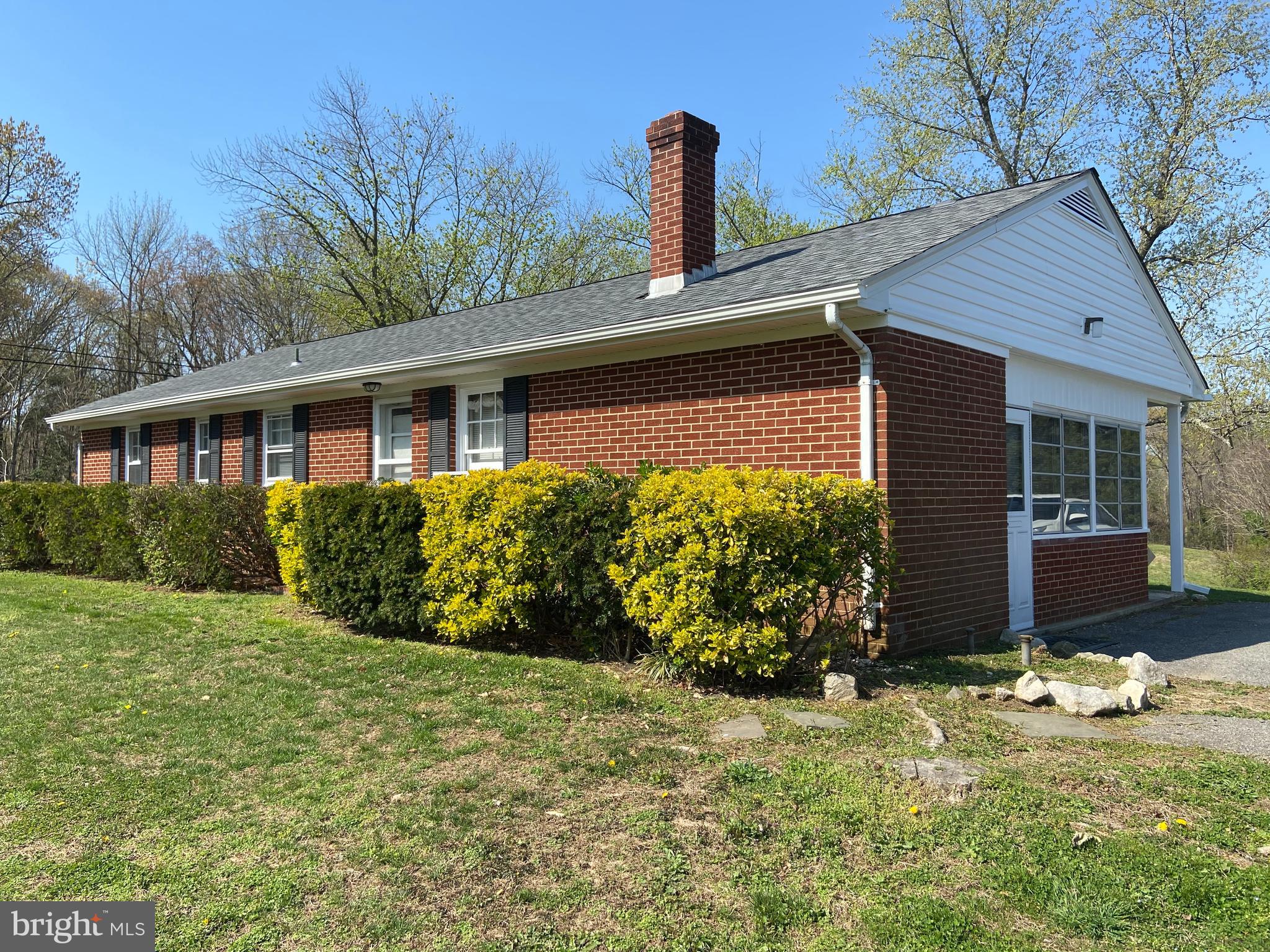 4990 Sandy Point Road Prince Frederick, MD 20678 - Photo 3 of 27