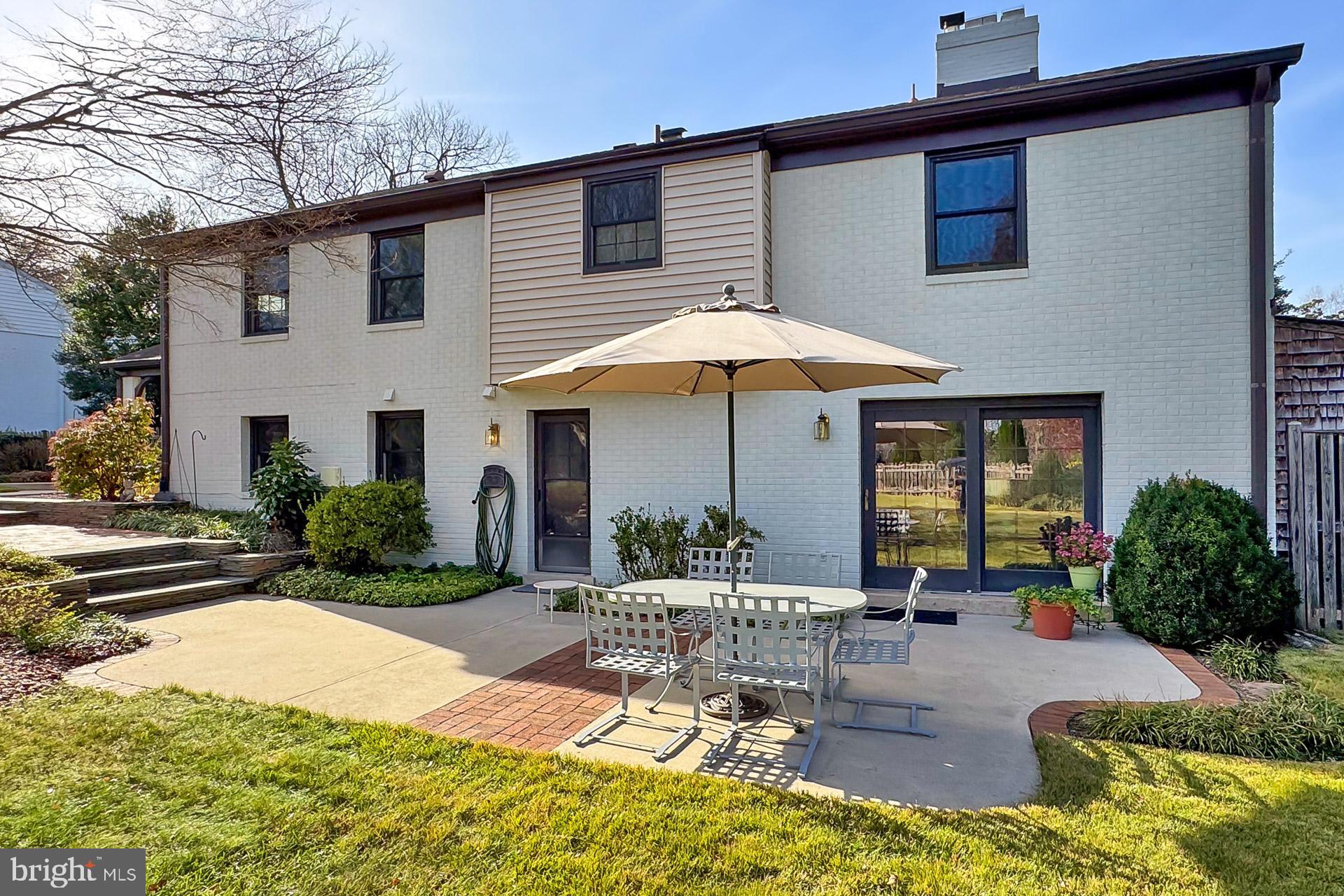 6703 Doane Avenue Springfield, VA 22152 - Photo 5 of 52 Gallery Image 5