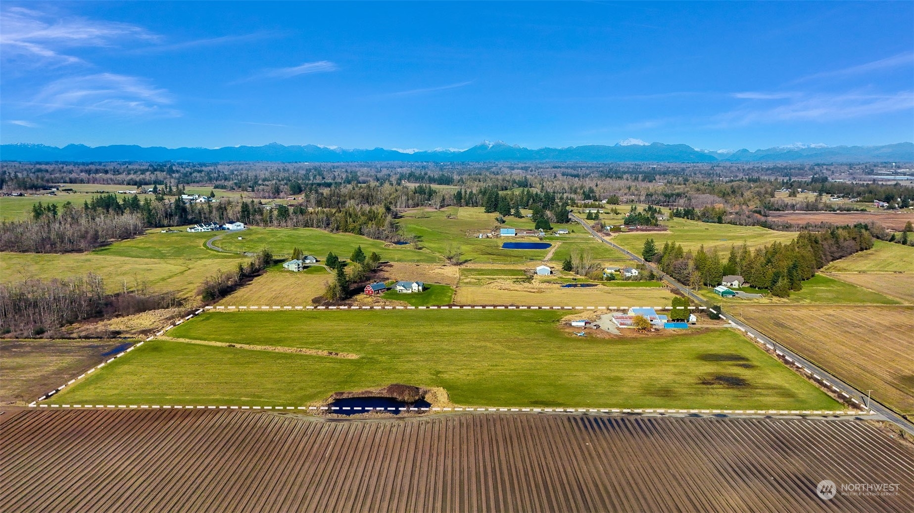 9073 Weidkamp Road Lynden, WA 98264 - Photo 6 of 36 Gallery Image 6